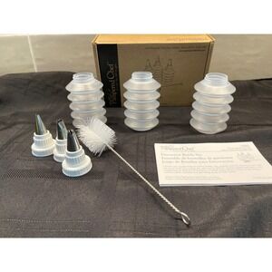 Pampered Chef Decorator Bottle Set Icing Piping Kit 3 Bottles‎ 3 tips